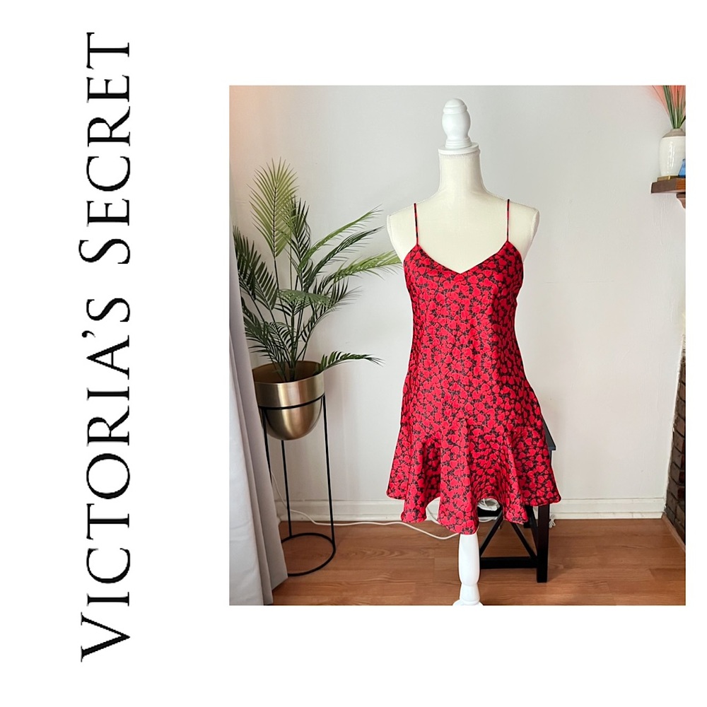 Victoria’s Secret♥️Lingerie 90’s Slip Chemise Vintage Gown *Medium